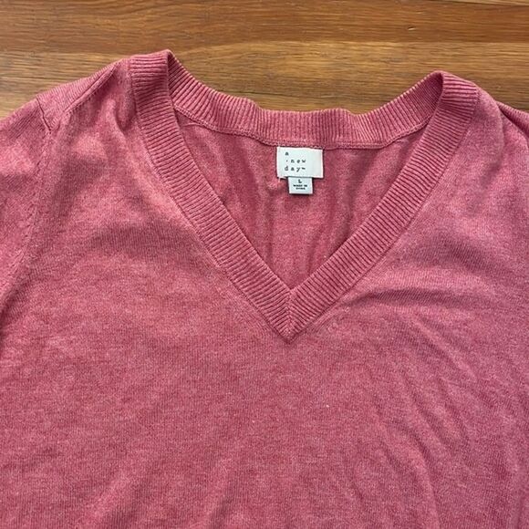 A New Day Pink Pullover V-Neck Knit Sweater Womens Size Large - Picture 4 of 10